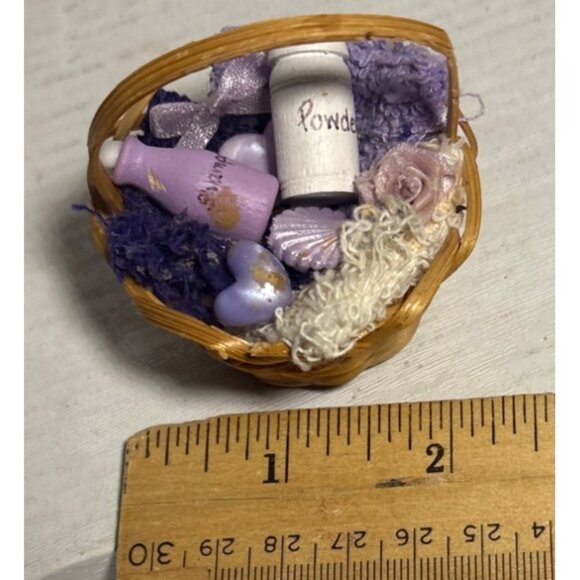 Miniature Basket With Powder & Accessories Dollhouse Minature 2.25" - Picture 5 of 5